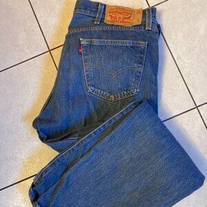 Men's Levi's original 501's, shrink to fit,  Button front fly